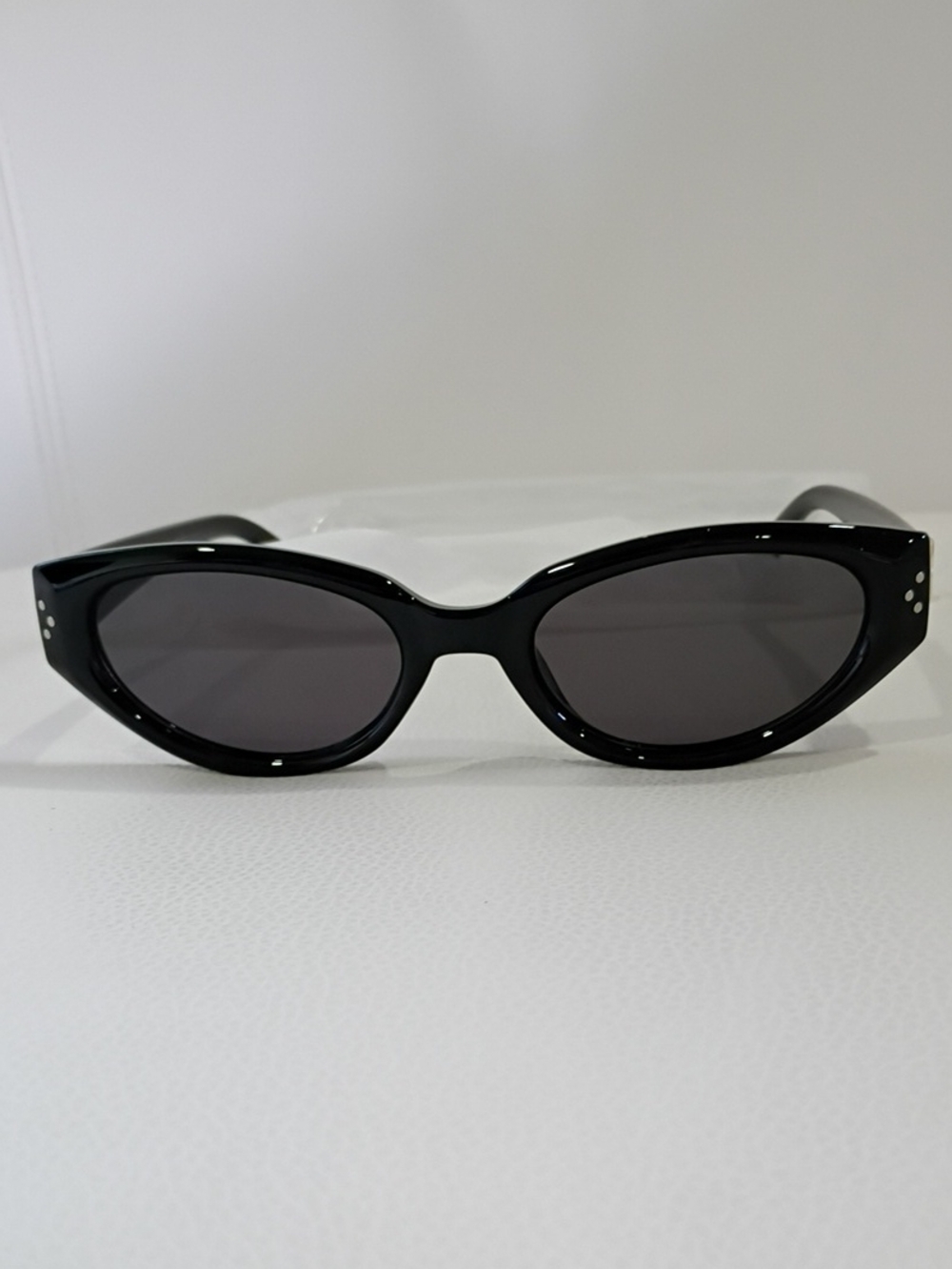 Classic Black Oval Sunglasses - Women's Fashion Accessory